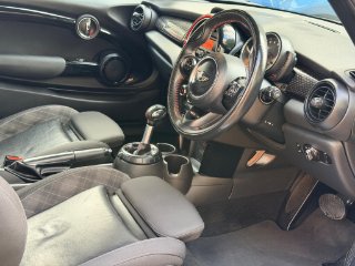 /photos/12594/779eb07c-bd76-4369-96ab-f8cf980106bd_i320x240.jpg