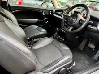 /photos/12594/7bda5b78-f769-4507-9544-00edccbd2ce9_i320x240.jpg